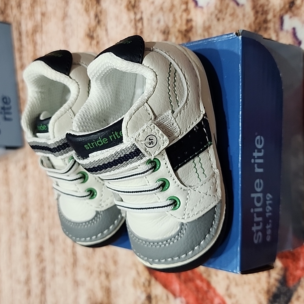 NWT stride rite baby boy sneakers - Picture 3 of 7